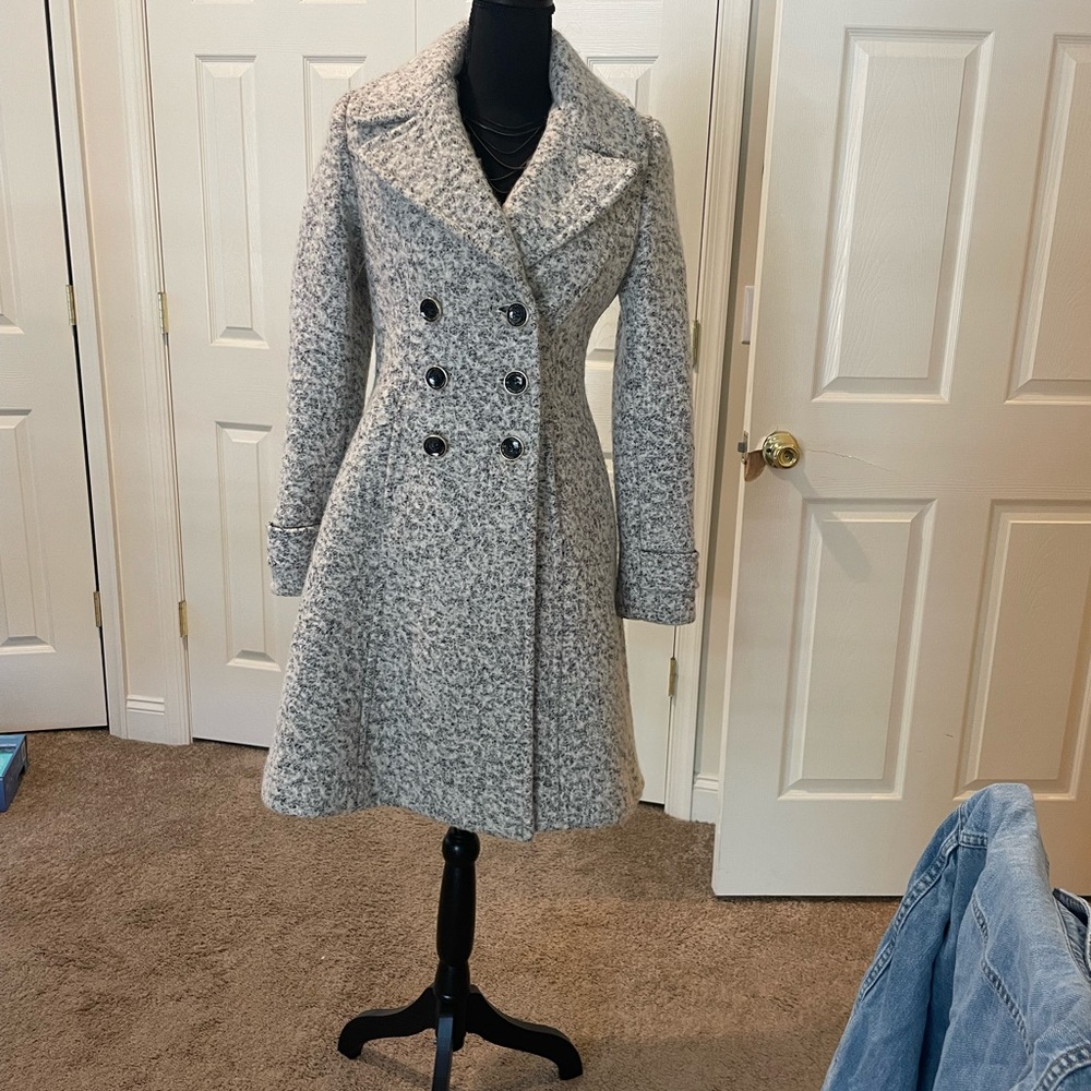 Ivanka Trump coat, size 8, black and white.